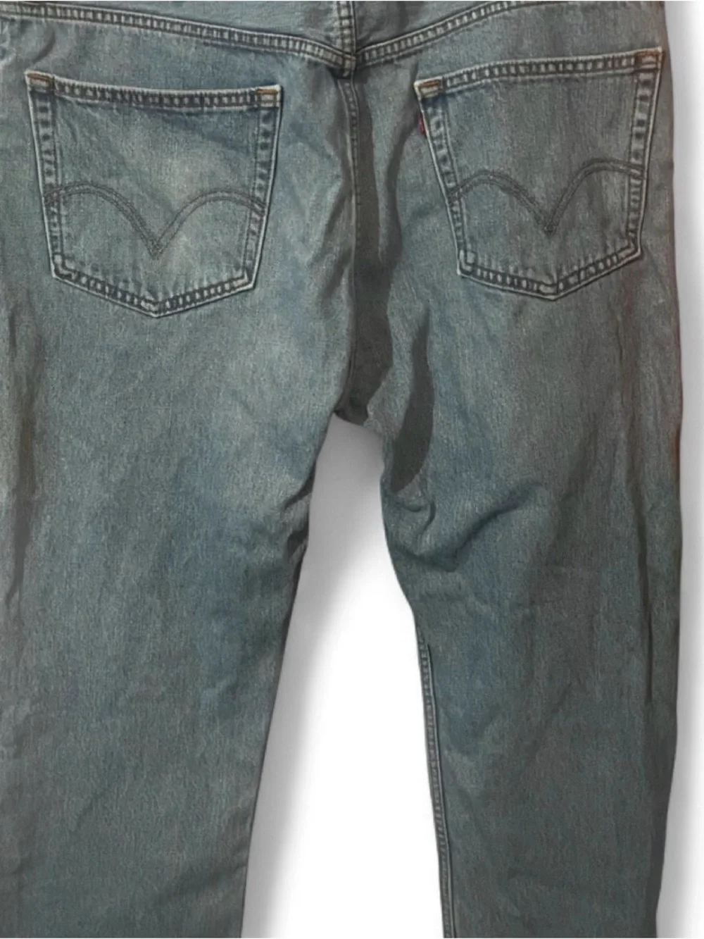 Levi’s 505 Men’s Regular Fit Straight Leg Jeans- Size 40x30- Light Wash BlueJean
